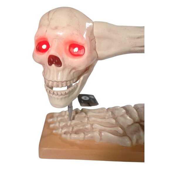 New Halloween Animated LED Skeleton TALKING Skull Sewing Machine NWT - Picture 5 of 10